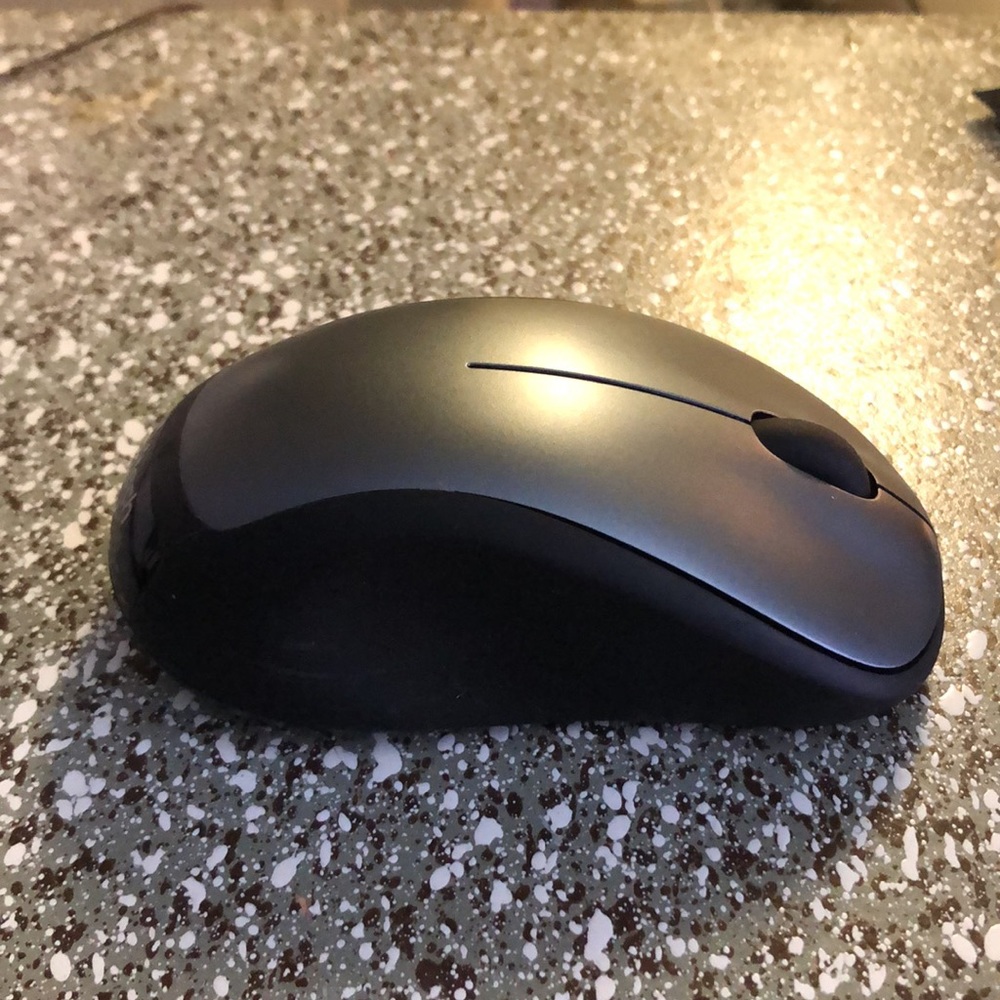 Wireless Mouse - Picture 2 of 4